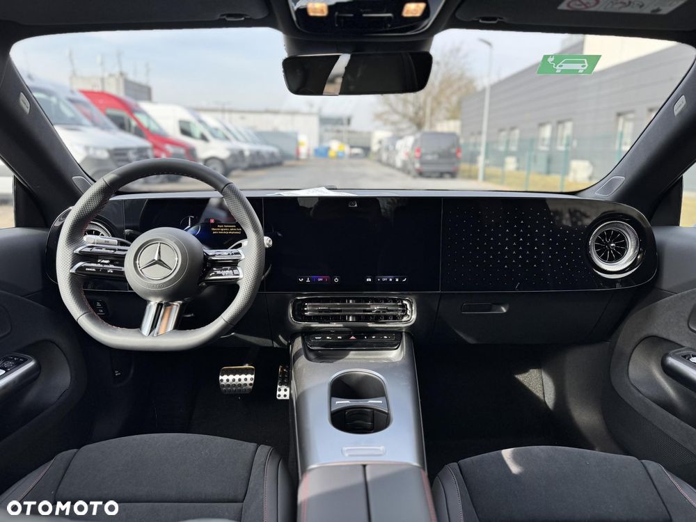 Mercedes-Benz CLA 250+ 85kWh - 12