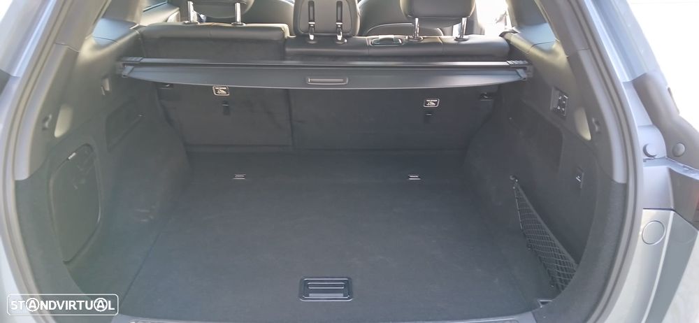 Xpeng G9 93.1 kWh AWD Performance Black ED+Gan.de Reboque+Pre.Seat&Au. P. - 9