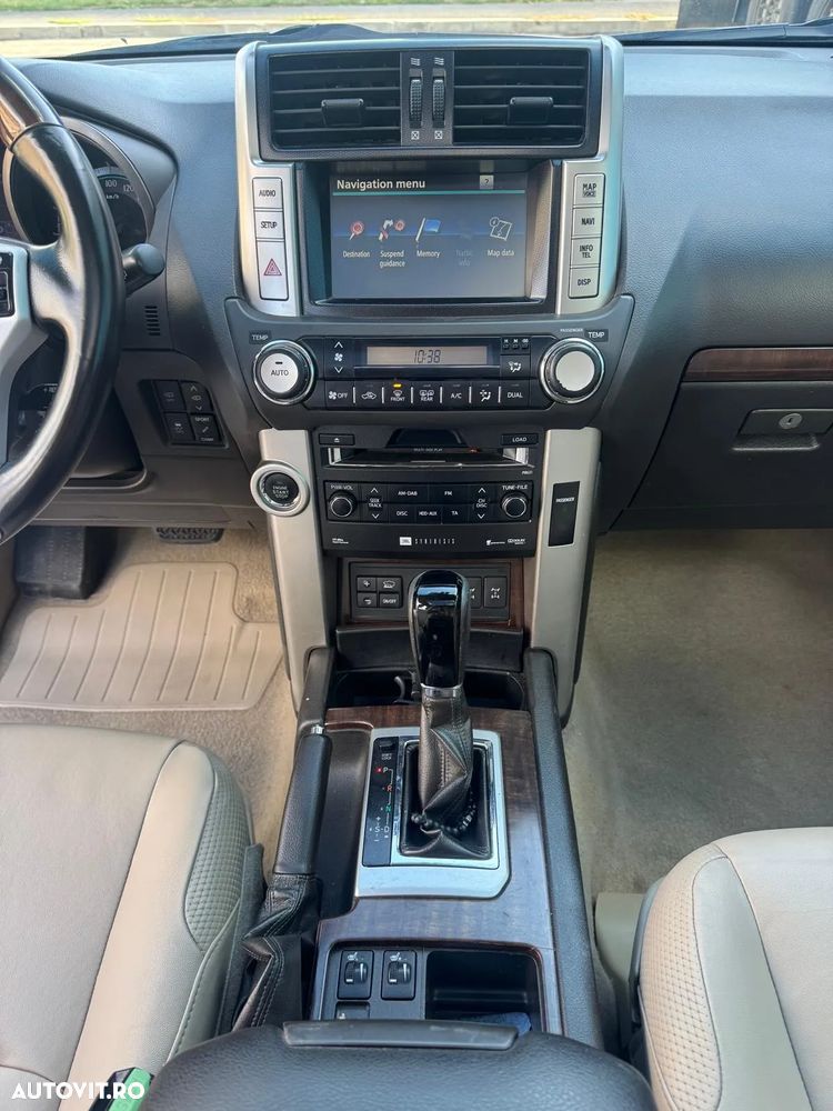 Toyota Land Cruiser 3.0l Turbo D-4D A/T Luxury - 18