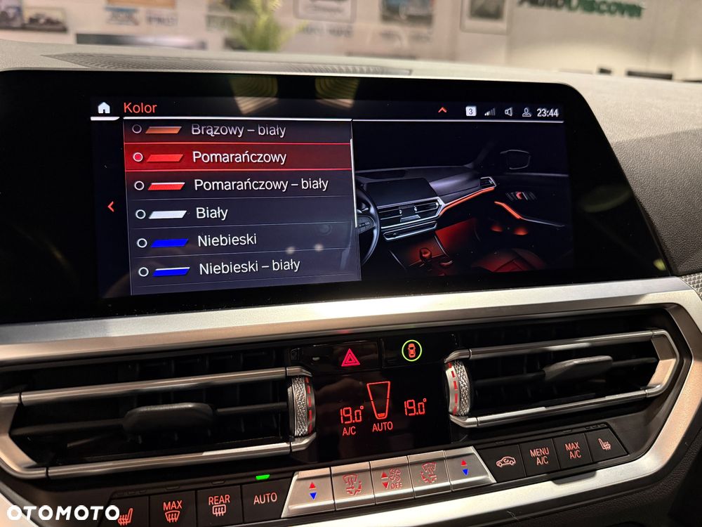 BMW Seria 3 320d xDrive mHEV M Sport sport - 29