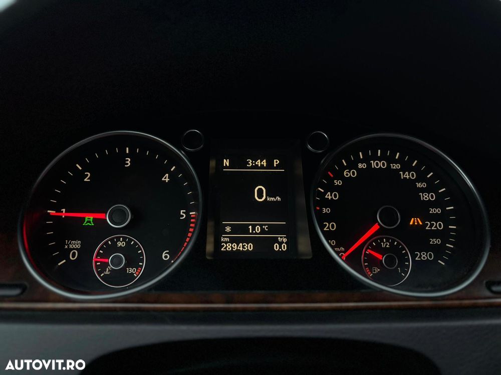 Volkswagen Passat 2.0 TDI DPF DSG 4Motion Comfortline - 17