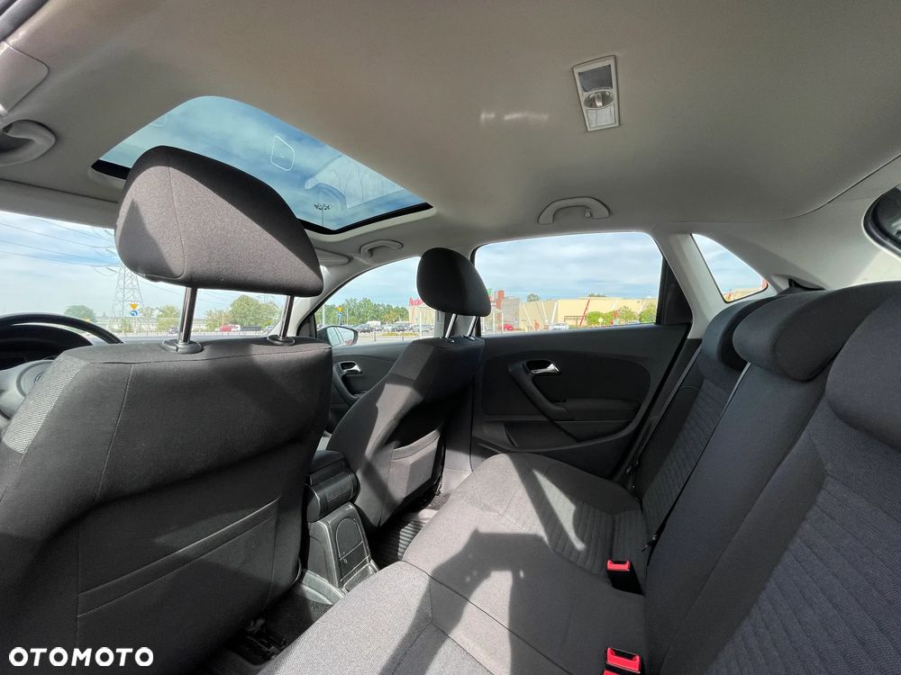 Volkswagen Polo - 11