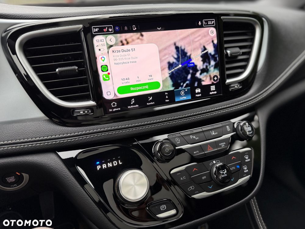 Chrysler Pacifica - 19