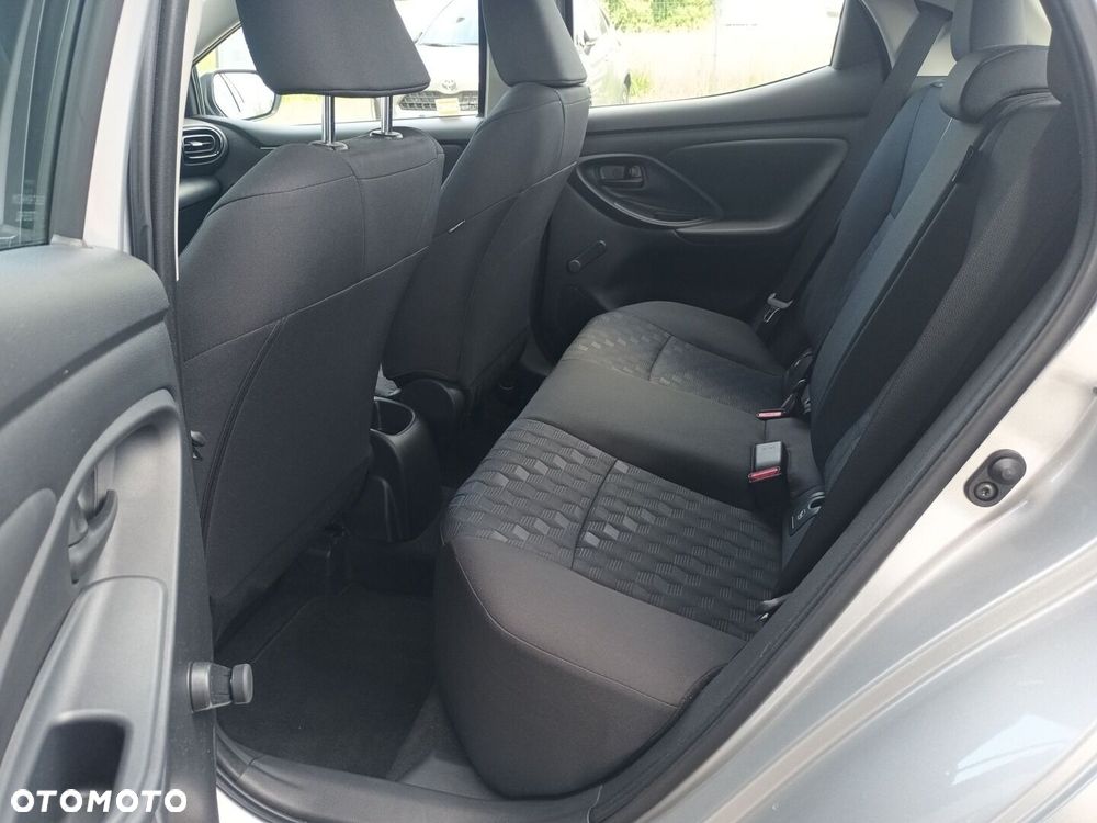 Toyota Yaris 1.5 Active - 11