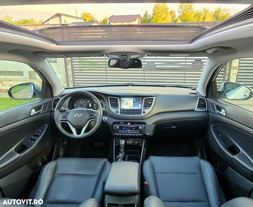Hyundai Tucson 2.0 CRDI 4WD 6AT Luxury Pack+ - 11