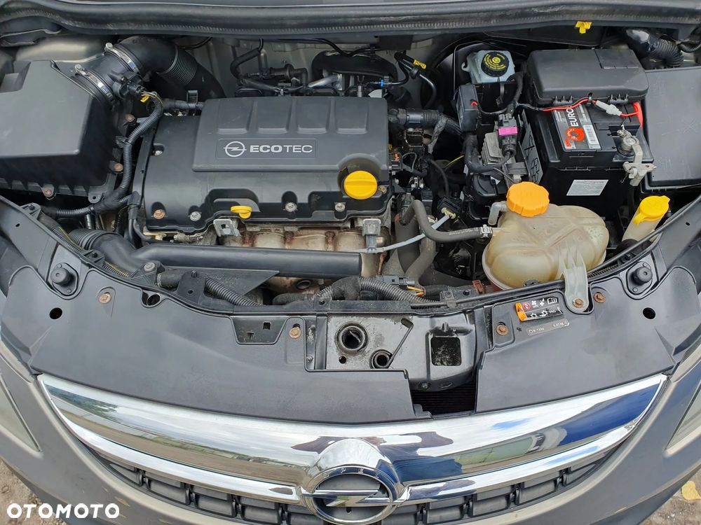 Opel Corsa 1.2 16V Cosmo - 21