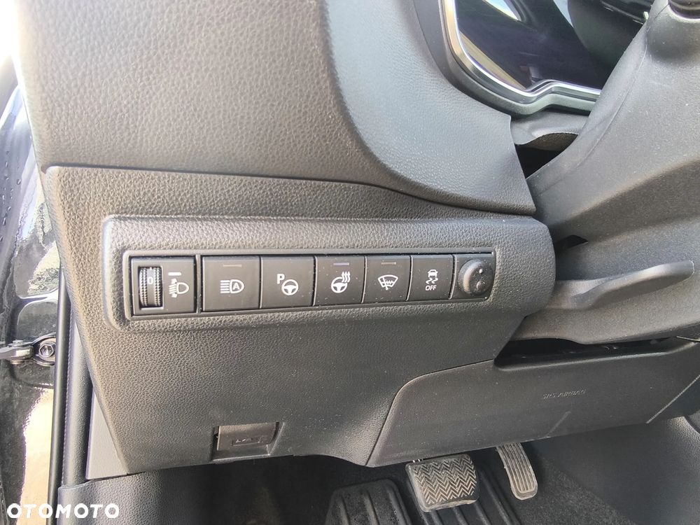 Toyota Corolla 2.0 Hybrid Executive - 24