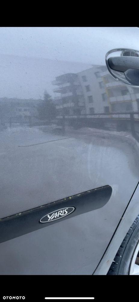 Toyota Yaris 1.3 Terra - 10