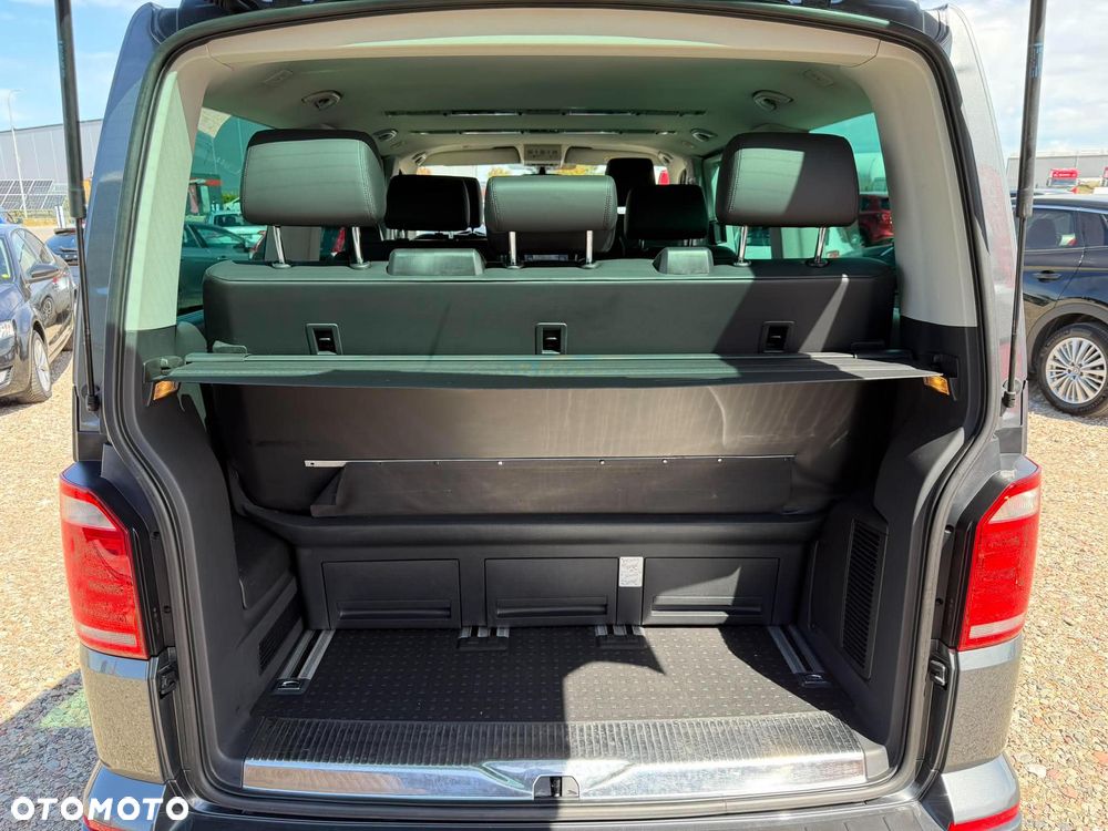 Volkswagen Multivan - 12