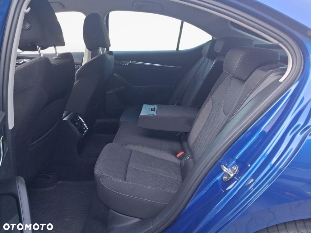 Skoda Octavia 2.0 TDI Style DSG - 12