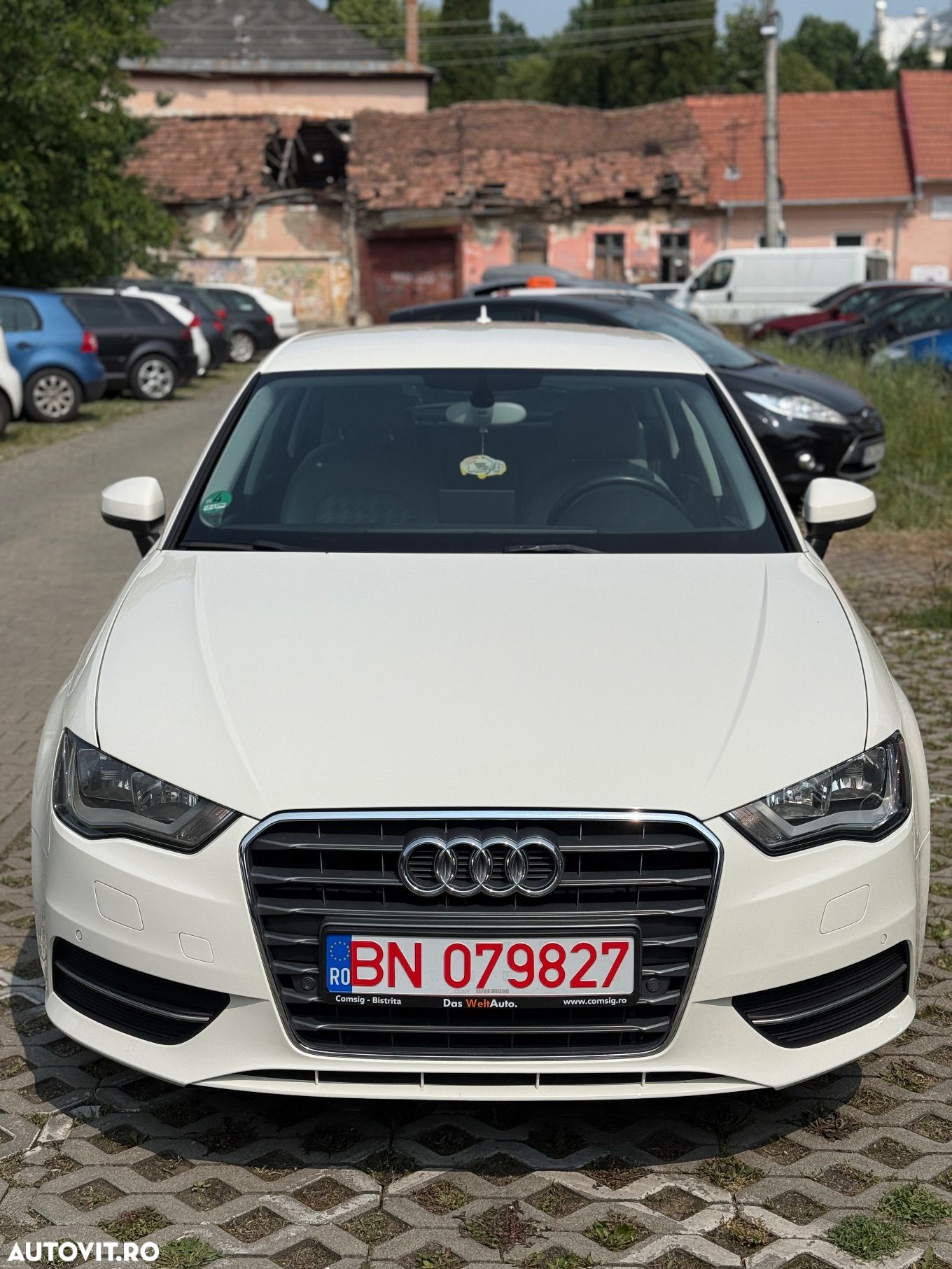 Audi A3 1.6 TDI Sportback ultra Attraction - 1