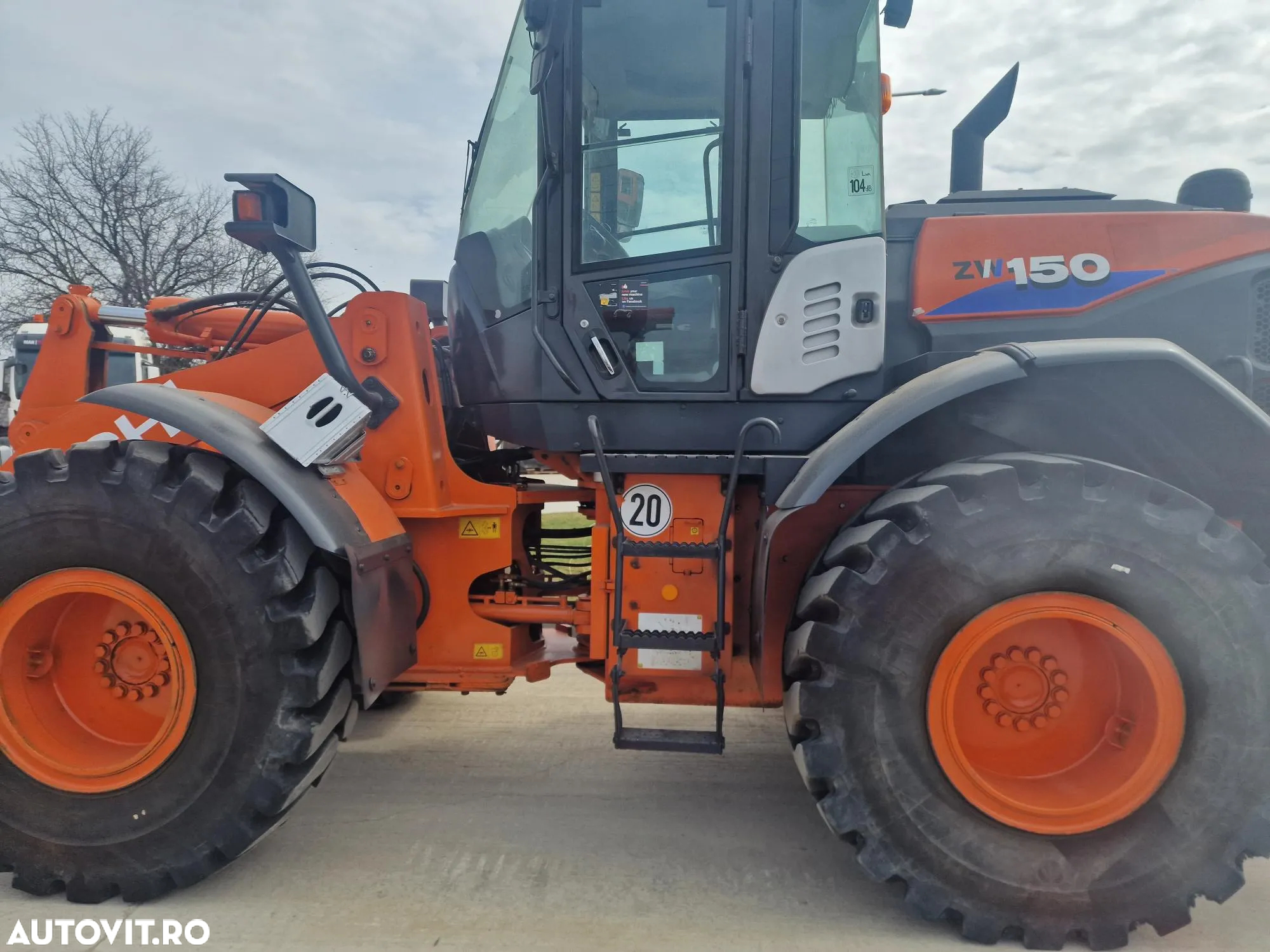 Hitachi ZW150-6, 1.090 ore, CUPA 2,5m, anv MICHELIN L5, Cupla rapida, Joystick, posibilitate leasing 4 ani, CA NOU, PROMOTIE 99.900 EUR+Tva - 7