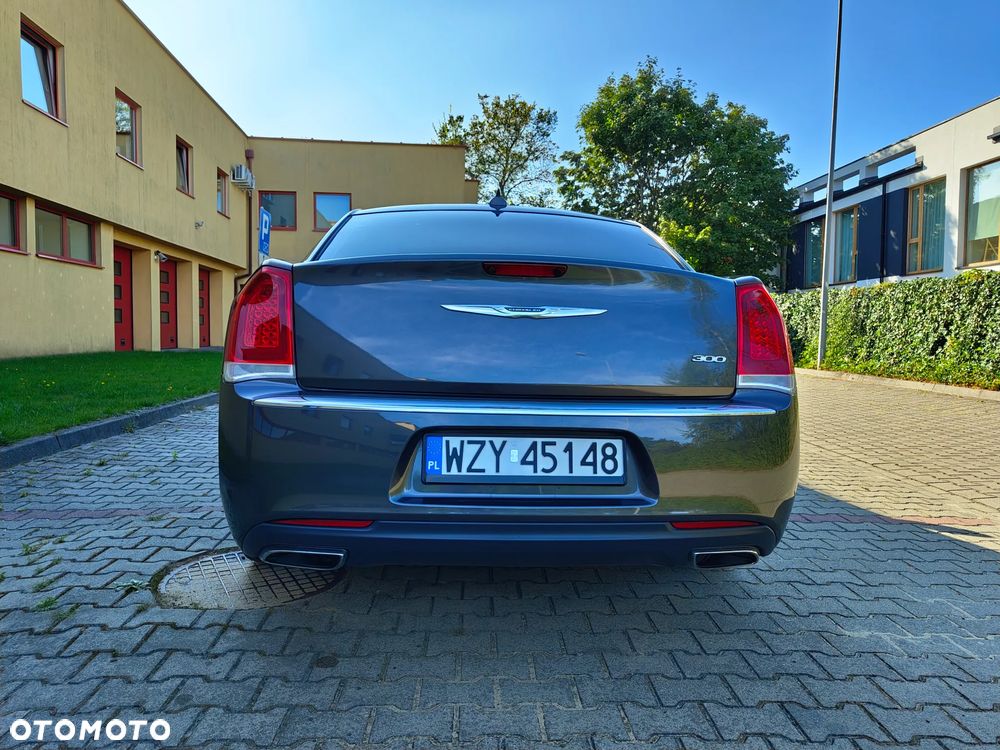 Chrysler 300 - 9