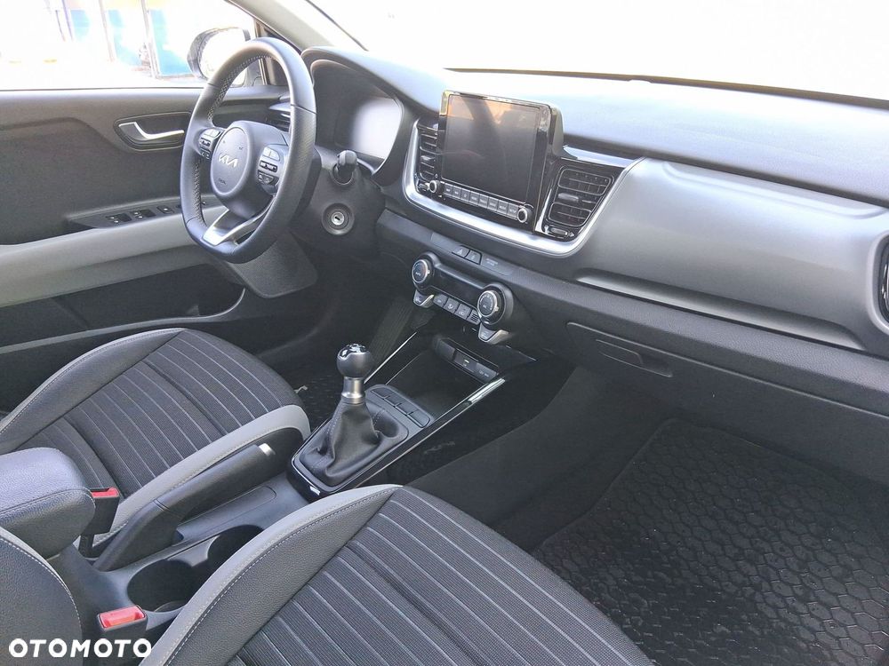 Kia Stonic 1.2 L - 19