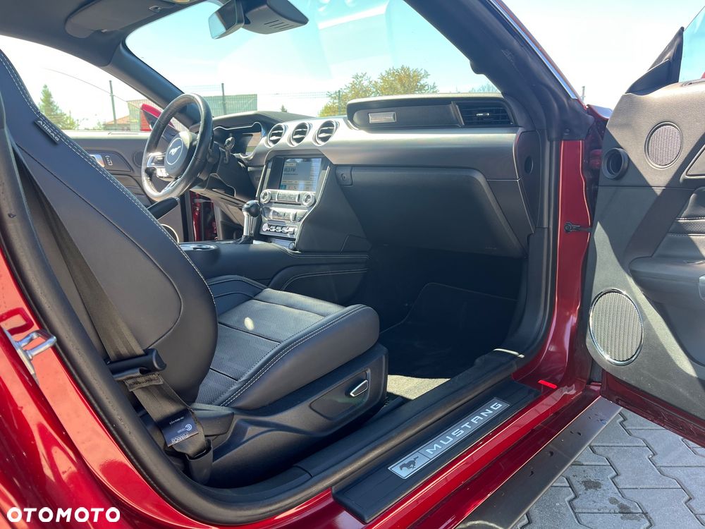 Ford Mustang - 10