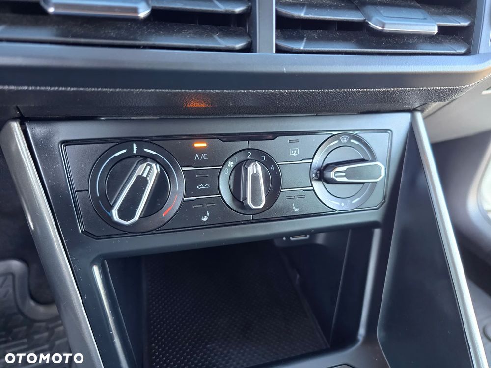 Volkswagen Polo - 31