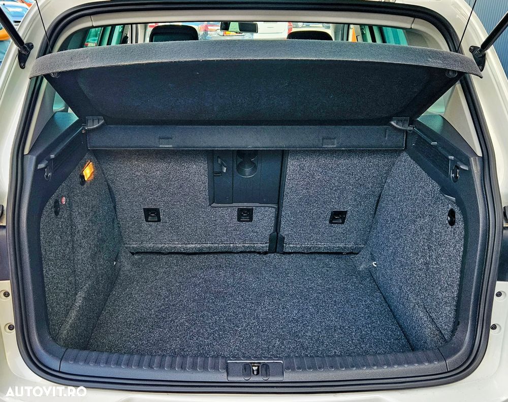 Volkswagen Tiguan - 12