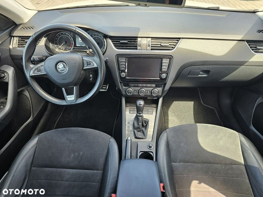 Skoda Octavia 2.0 TDI 4x4 DSG Scout - 19