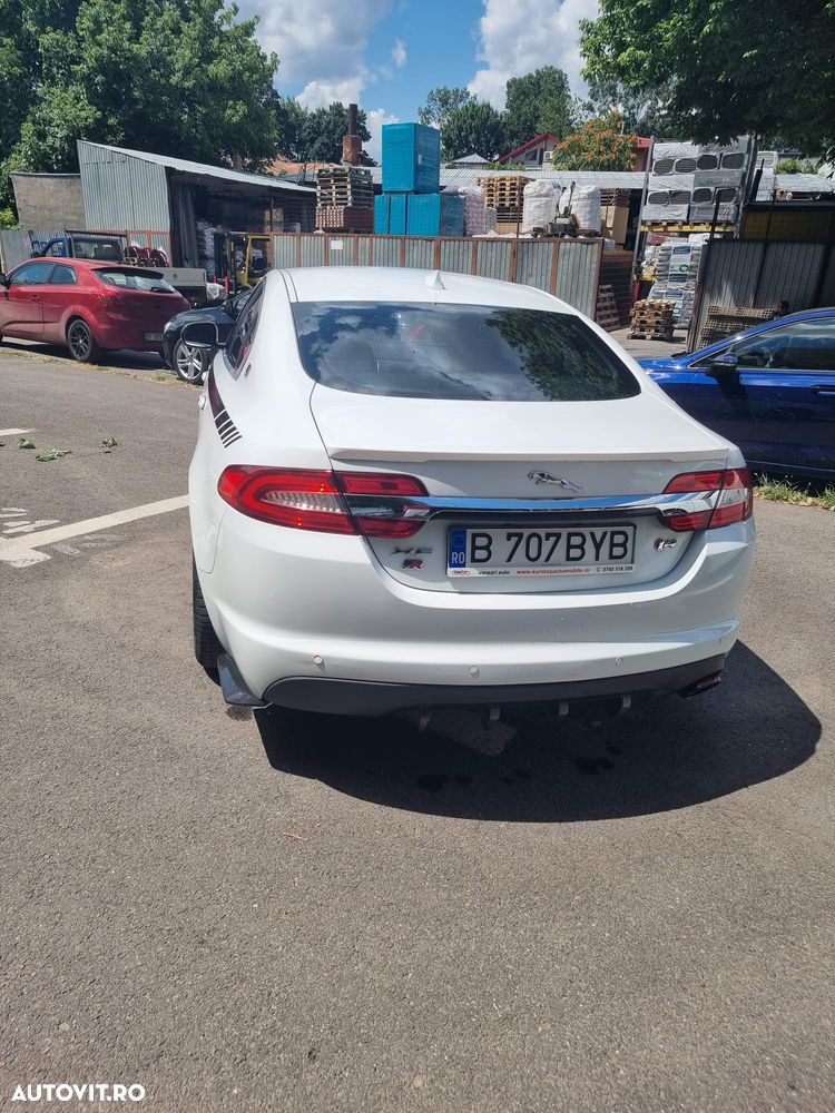 Jaguar XF 2.2D Luxury - 5
