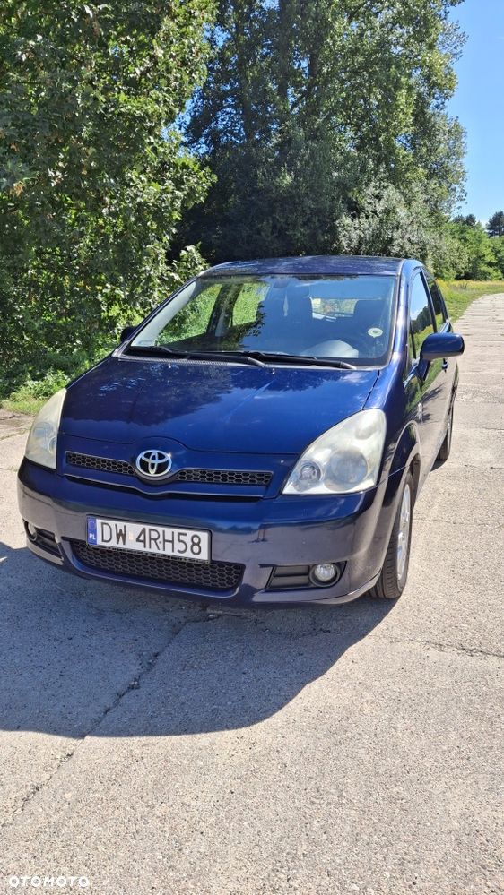 Toyota Corolla Verso - 4