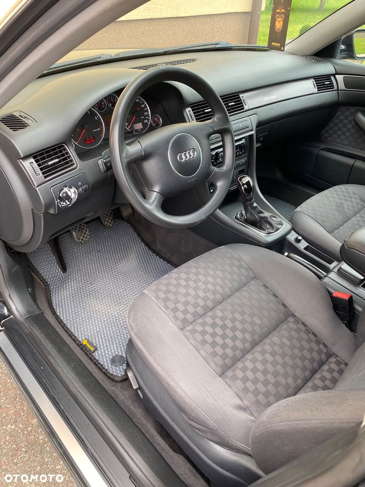 Audi A6 Limousine 1.8T Quattro - 24