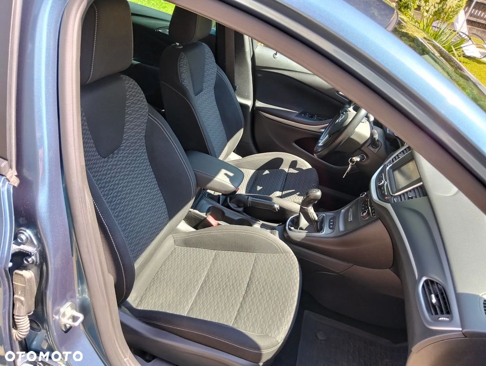 Opel Astra 1.6 CDTI Enjoy - 11