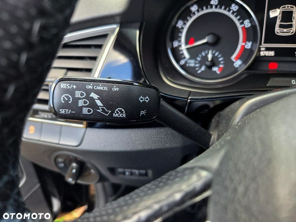 Skoda Fabia 1.2 TSI Monte Carlo - 18