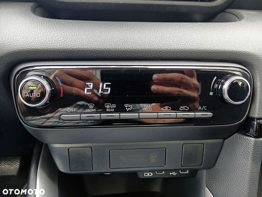 Toyota Yaris Hybrid 1.5 Comfort - 17