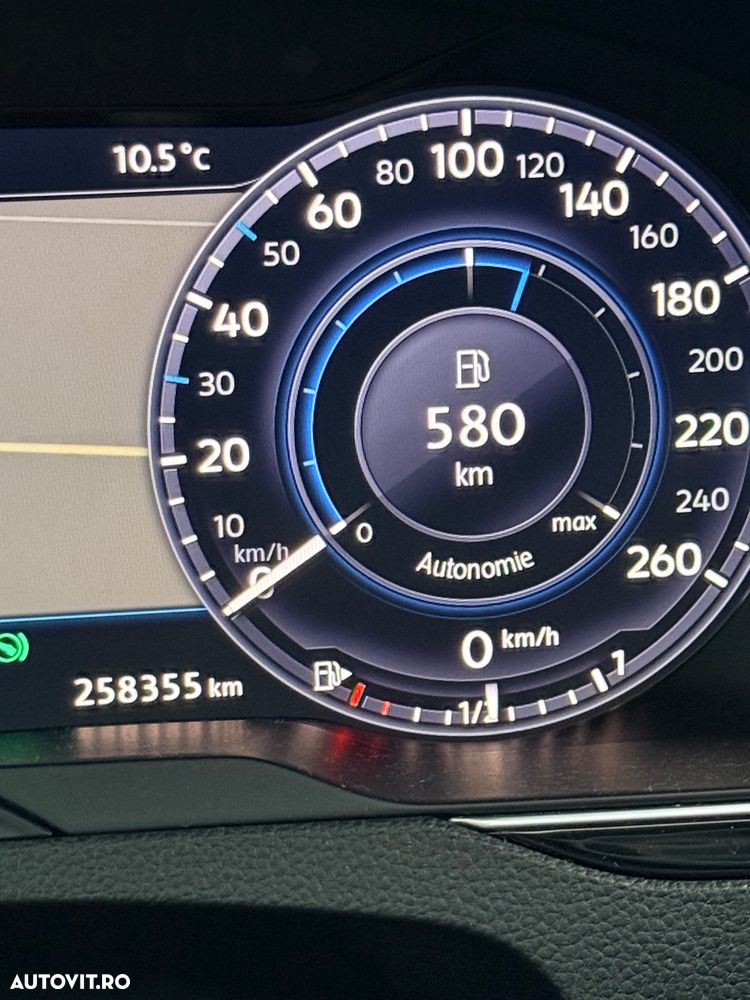 Volkswagen Passat 2.0 TDI DSG Highline - 16