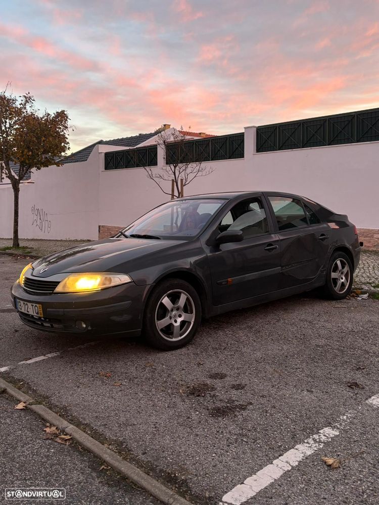 Renault Laguna - 2