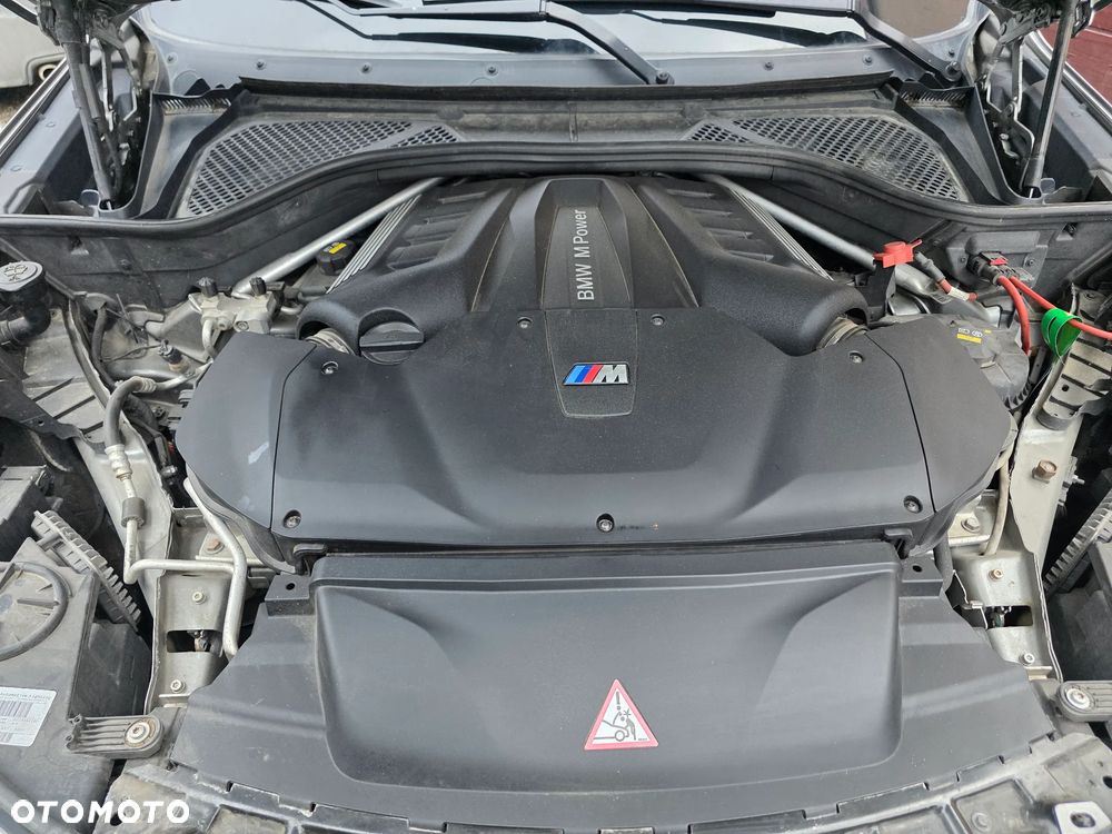 BMW X6M - 38