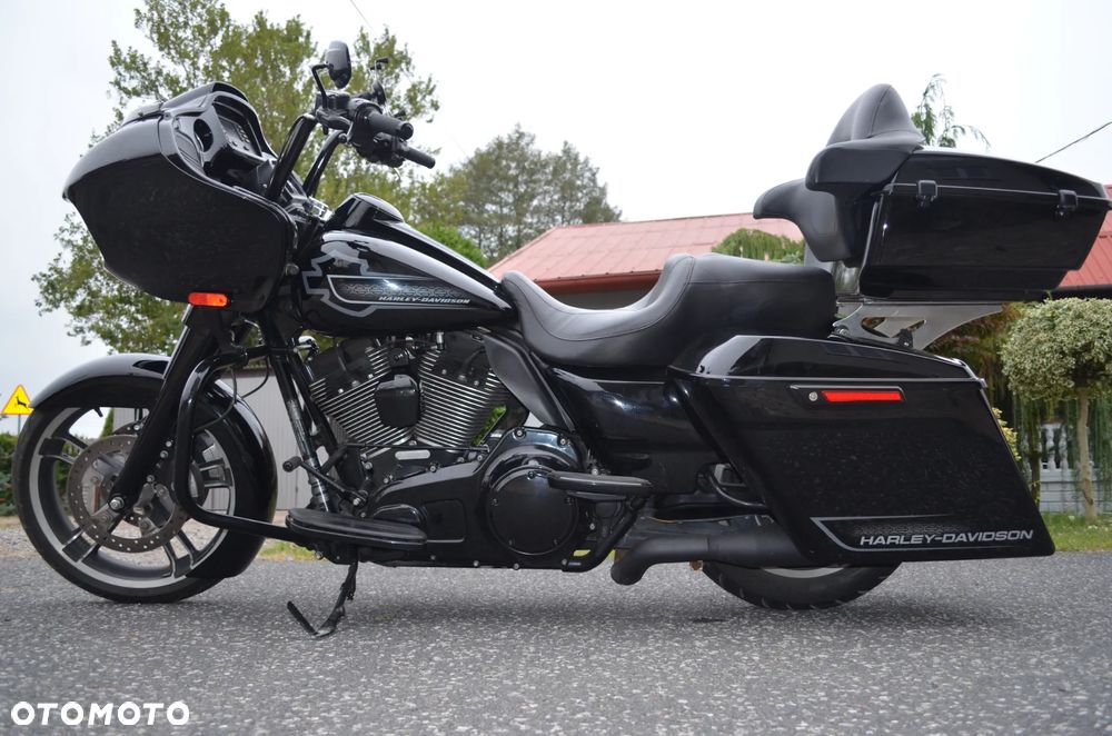 Harley-Davidson Touring Street Glide - 40