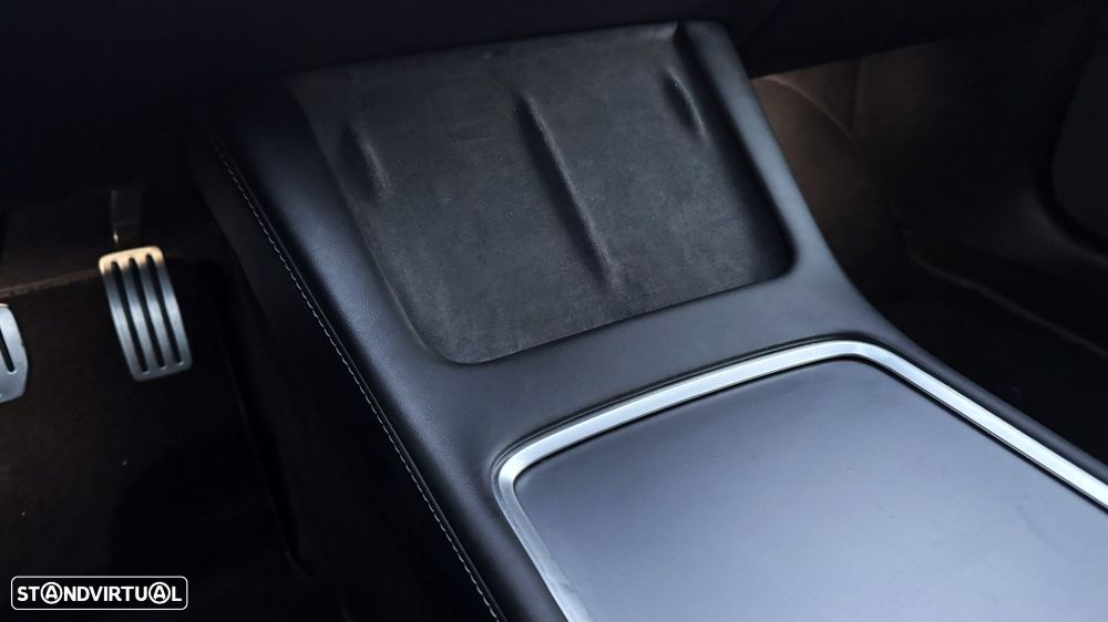 Tesla Model 3 Performance Dual Motor AWD - 29