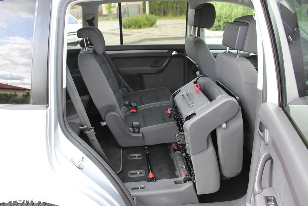 Volkswagen Touran 1.6 TDI DPF Comfortline - 19