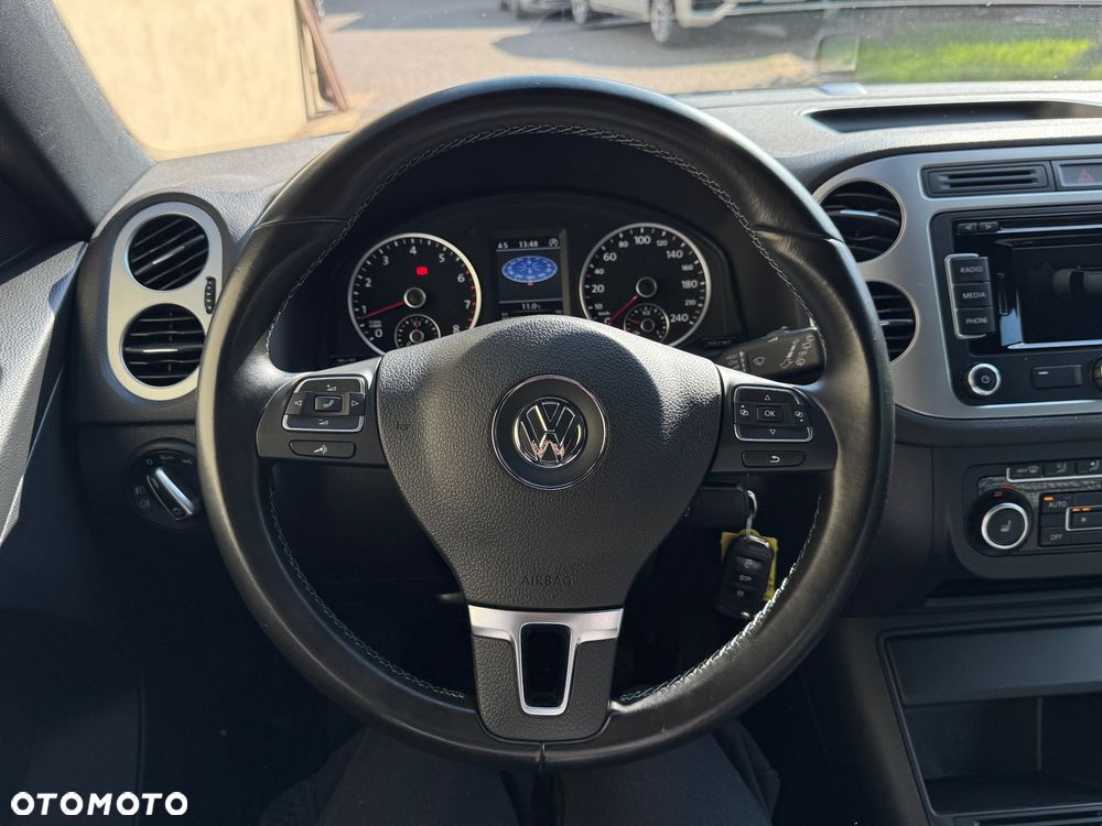 Volkswagen Tiguan - 19