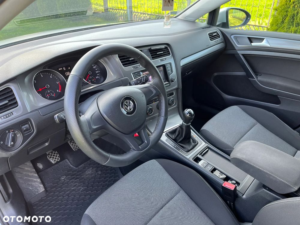 Volkswagen Golf 1.6 TDI BMT Comfortline - 10