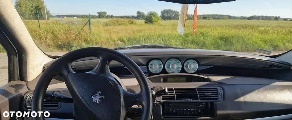 Peugeot 807 2.0 SR - 5