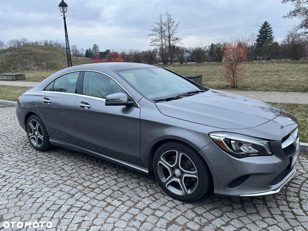 Mercedes-Benz CLA 250 4Matic 7G-DCT - 3