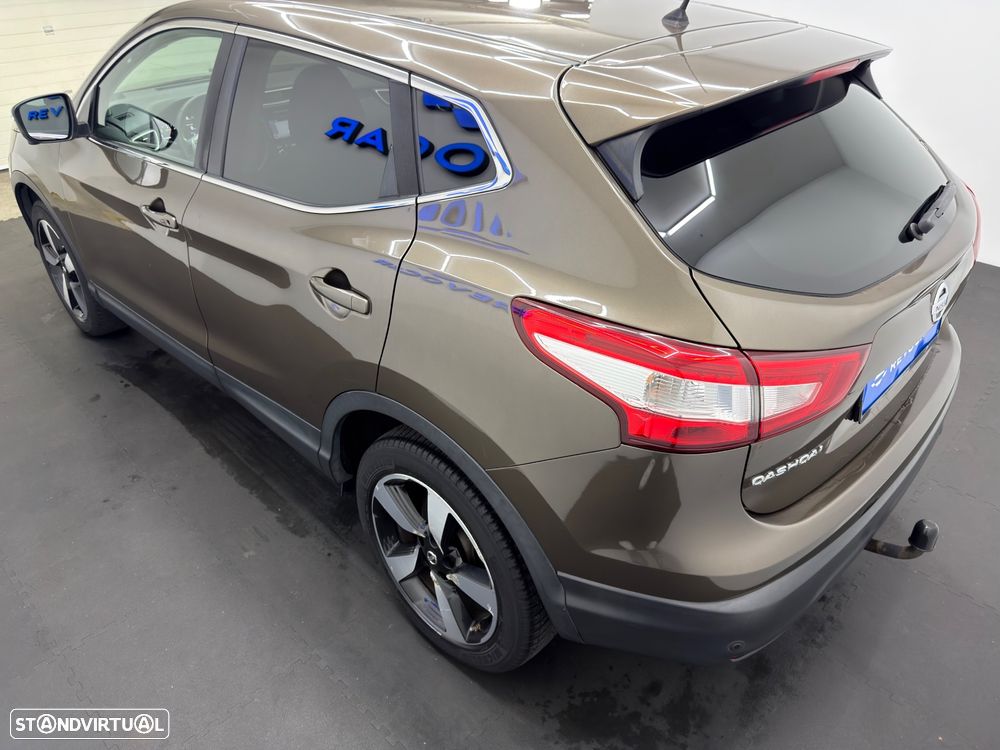 Nissan Qashqai 1.5 dCi TEKNA+ - 10