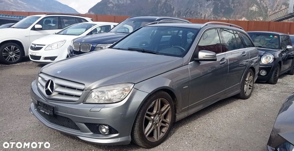 Mercedes-Benz Klasa C 320 CDI DPF 4Matic 7G-TRONIC Elegance - 2