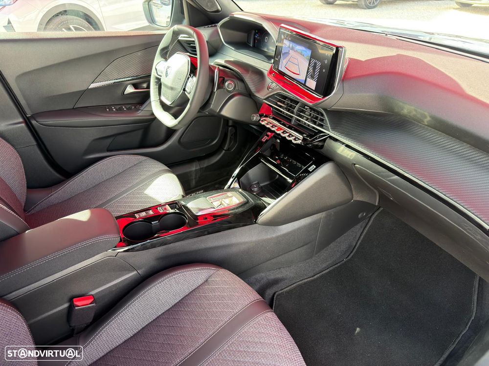 Peugeot 2008 PureTech 130 EAT8 Allure Pack - 7