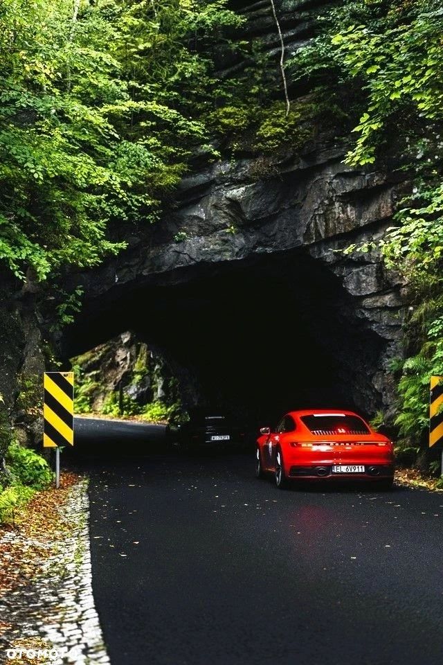 Porsche 911 Carrera S - 8