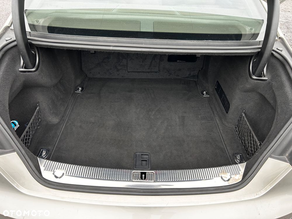 Audi A8 3.0 TDI DPF clean diesel quattro tiptronic - 17