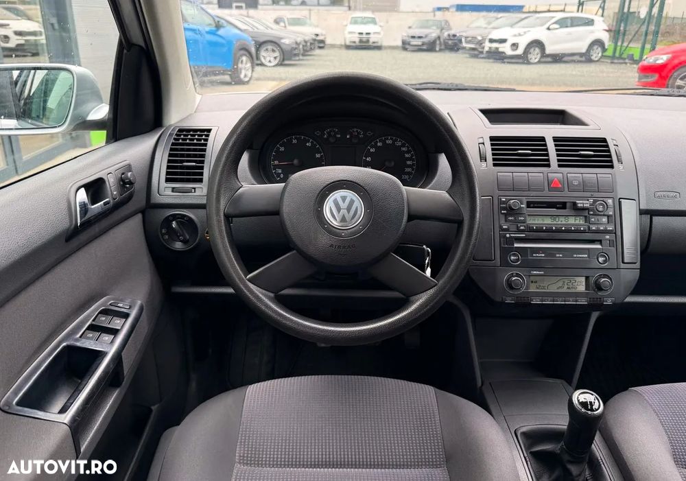Volkswagen Polo - 7