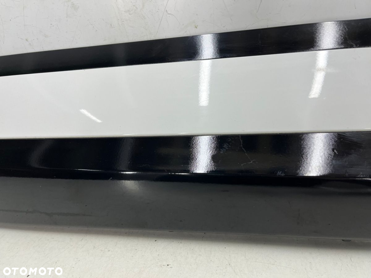 Listwa Range Rover Evoque II L551 18r.- prawa tylna dolna nakładka drzwi bocznych prawy tył - 6