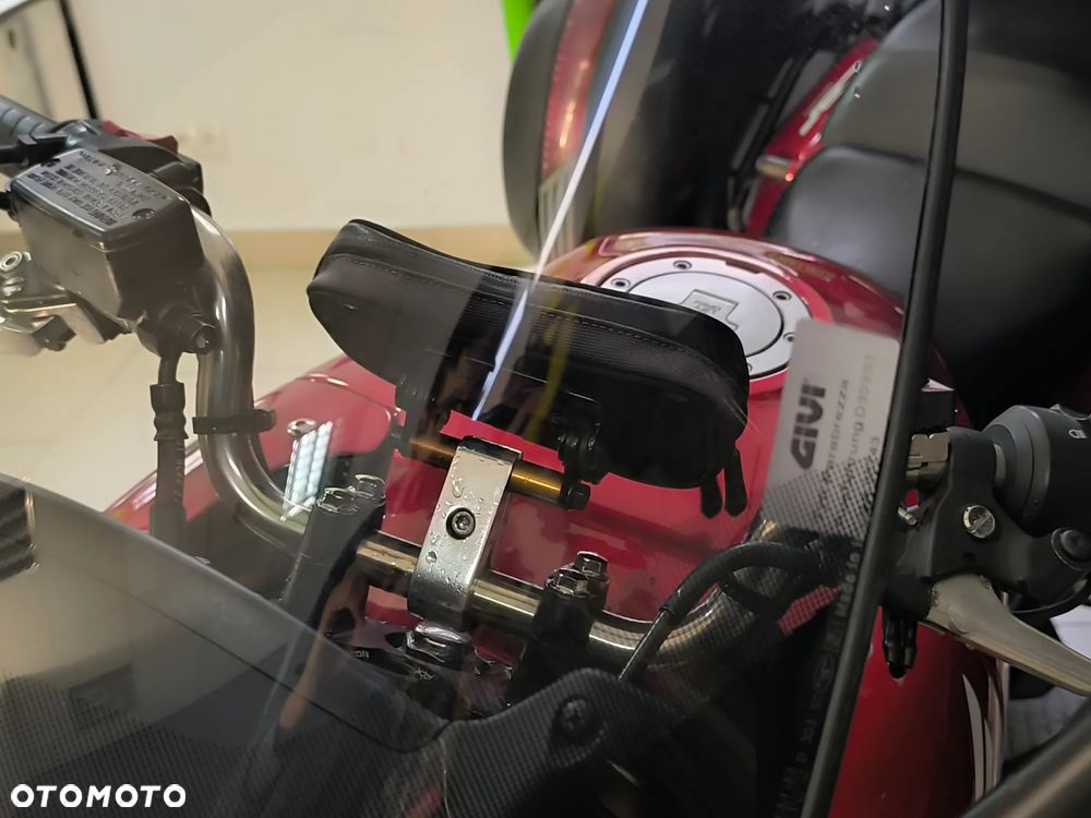 Honda CBF - 24