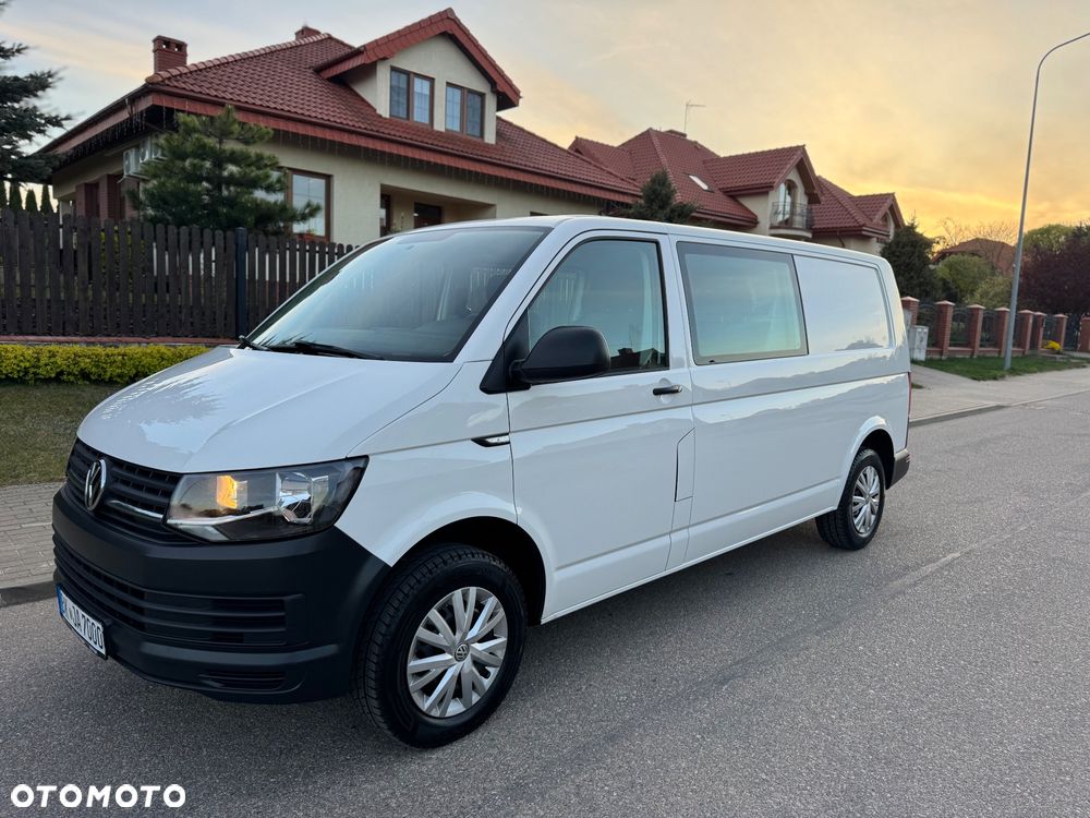 Volkswagen Transporter - 1