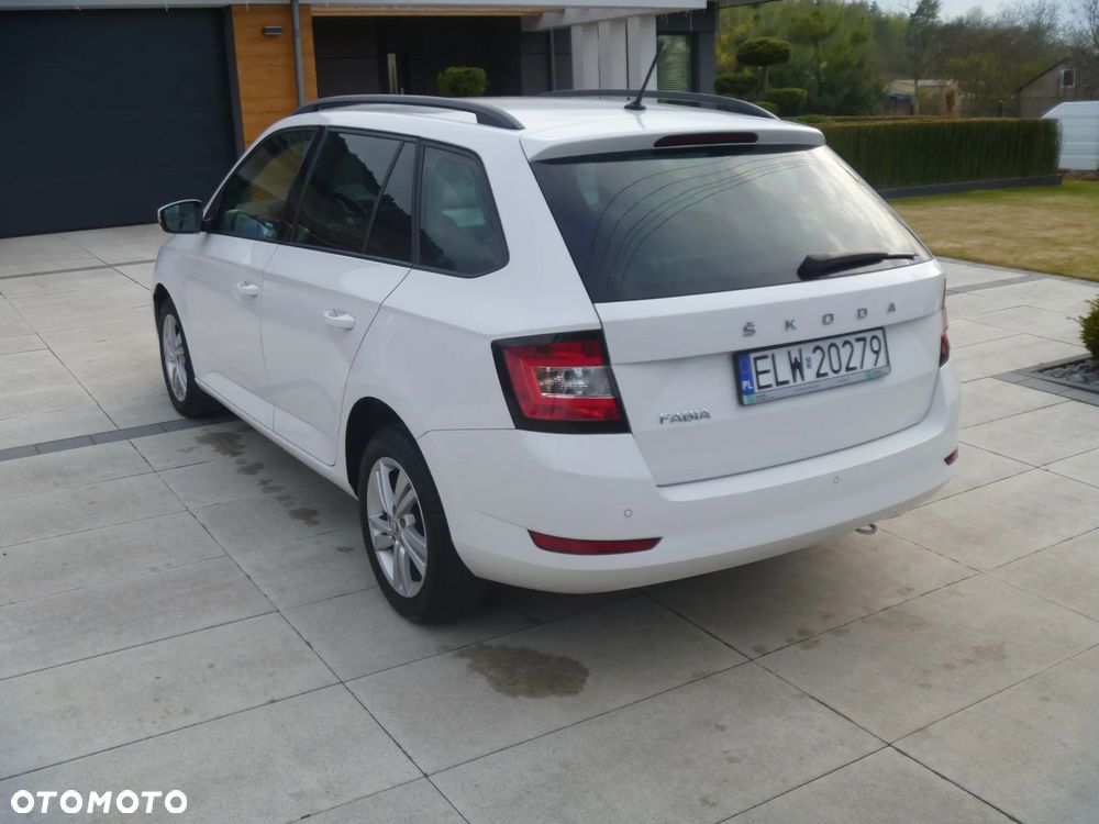 Skoda Fabia 1.0 TSI Ambition - 10