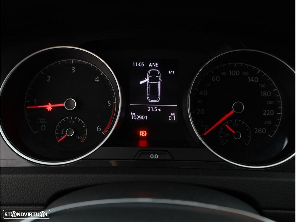 VW Golf Variant 1.6 TDi Confortline - 23