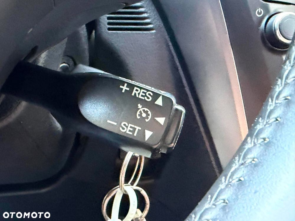 Toyota Avensis 1.8 Premium MS - 31